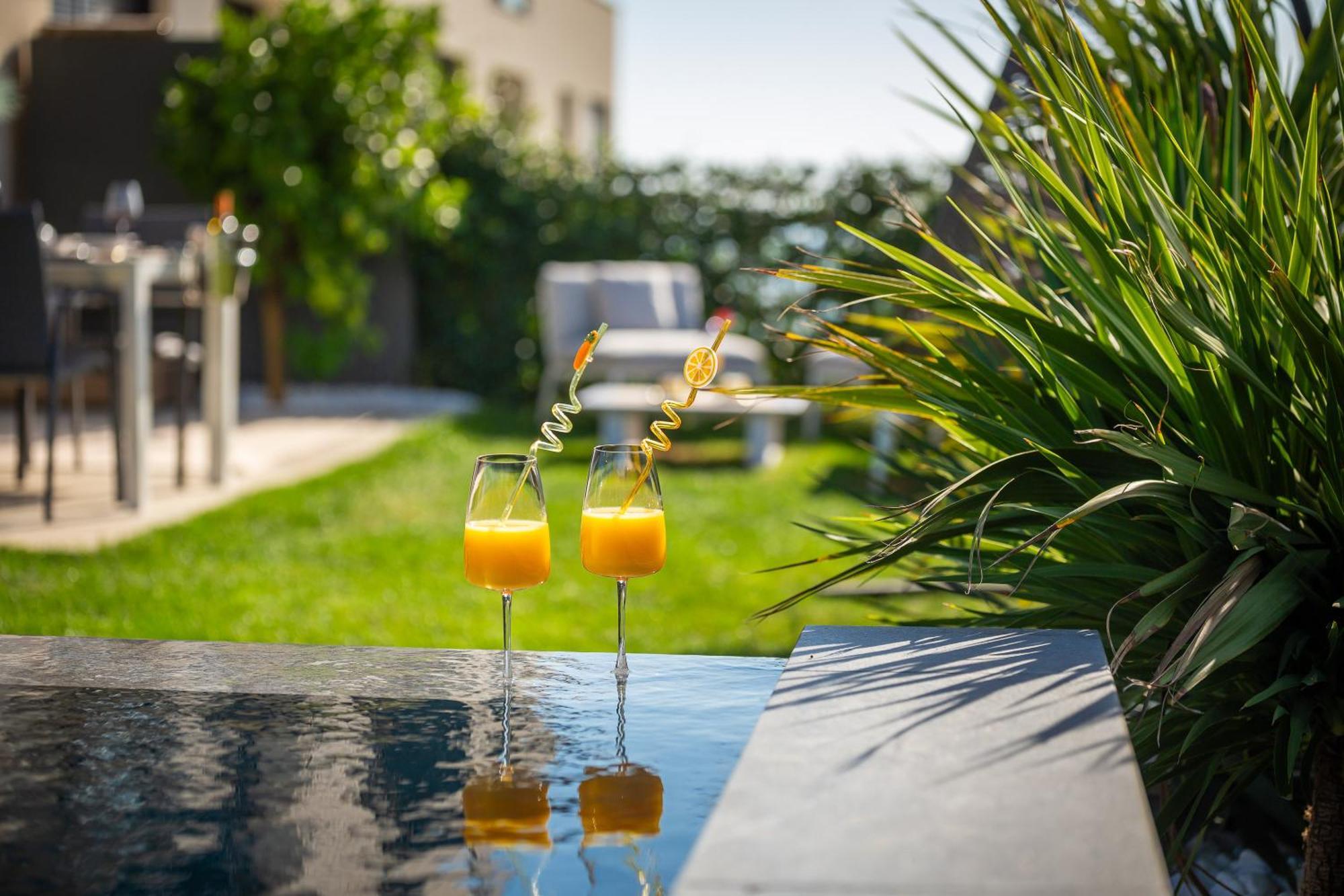 New Luxury Apartment With Private Heated Pool And Amazing Terrace With Seaview Split Eksteriør billede